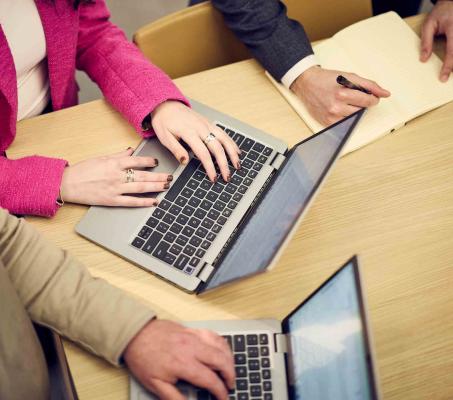 Fathomers collaborating on digital marketing